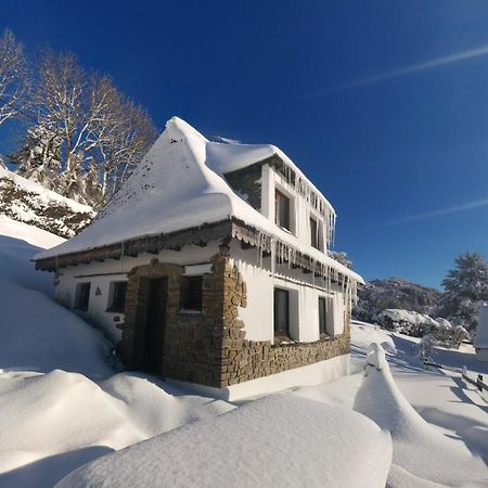 Villa Chalet Avec Vue Panoramique Sur Le Plomb Du Cantal à Saint-Jacques-des-Blats Extérieur photo